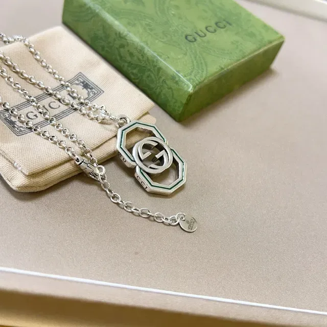 Gucci GG Marmont Silver Green Chain Octagonal Pendant Necklace 4