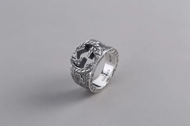 Gucci GG Marmont Silver Interlocking G Logo Hand-Engraved Leaf Motif Ring 3