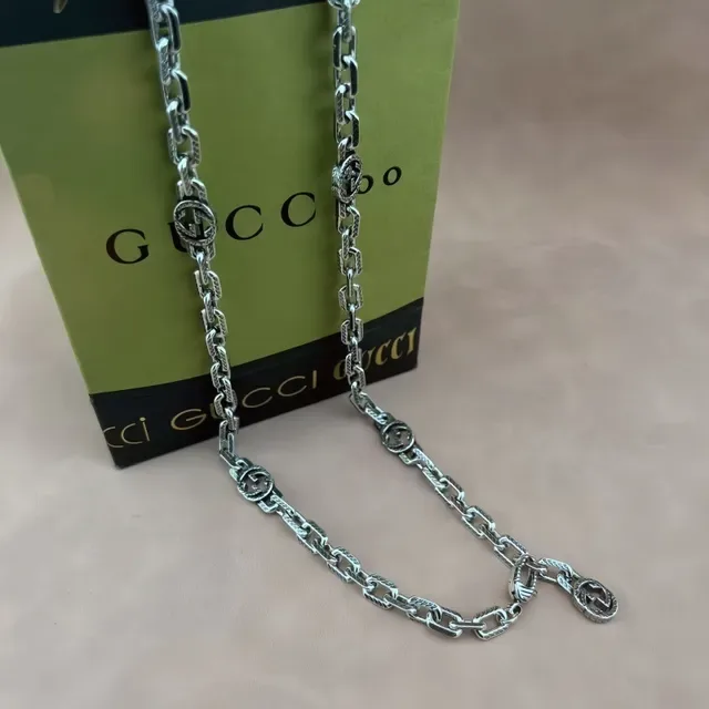 Gucci GG Marmont Silver Interlocking Logo Chunky Link Chain Necklace 8