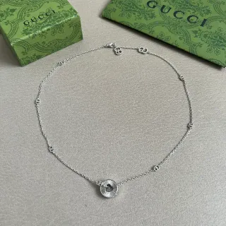 Gucci GG Marmont Soleil Radiante Disque Cœur Pendentif Collier