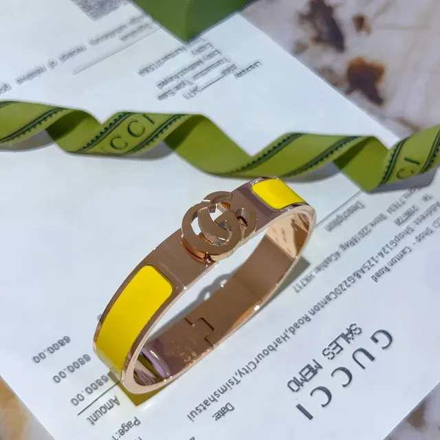 Gucci GG Marmont Bracelet à charnière émaillé jaune or rose 6