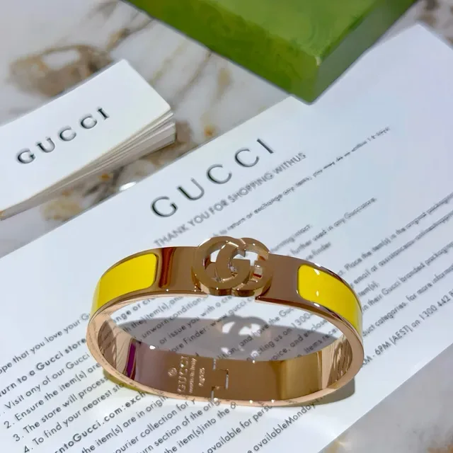 Gucci GG Marmont Bracelet à charnière émaillé jaune or rose 7