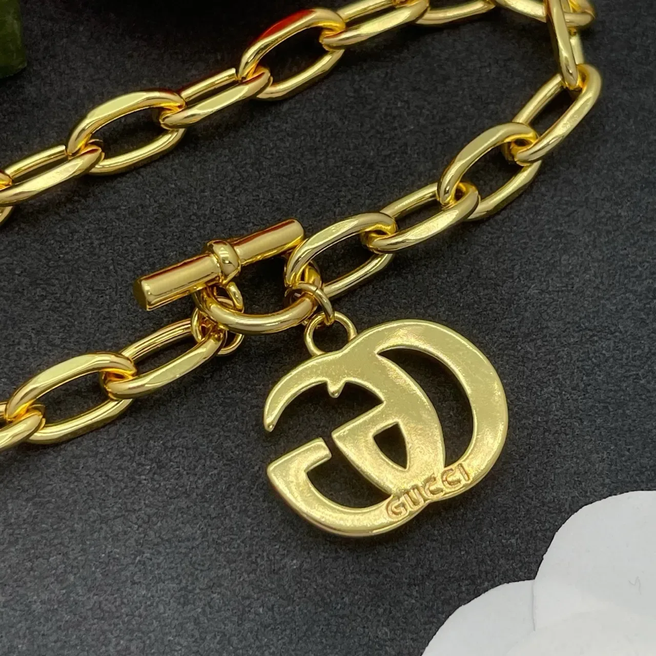 Gucci Gold Oval-Link Chain Toggle Clasp Bracelet 3