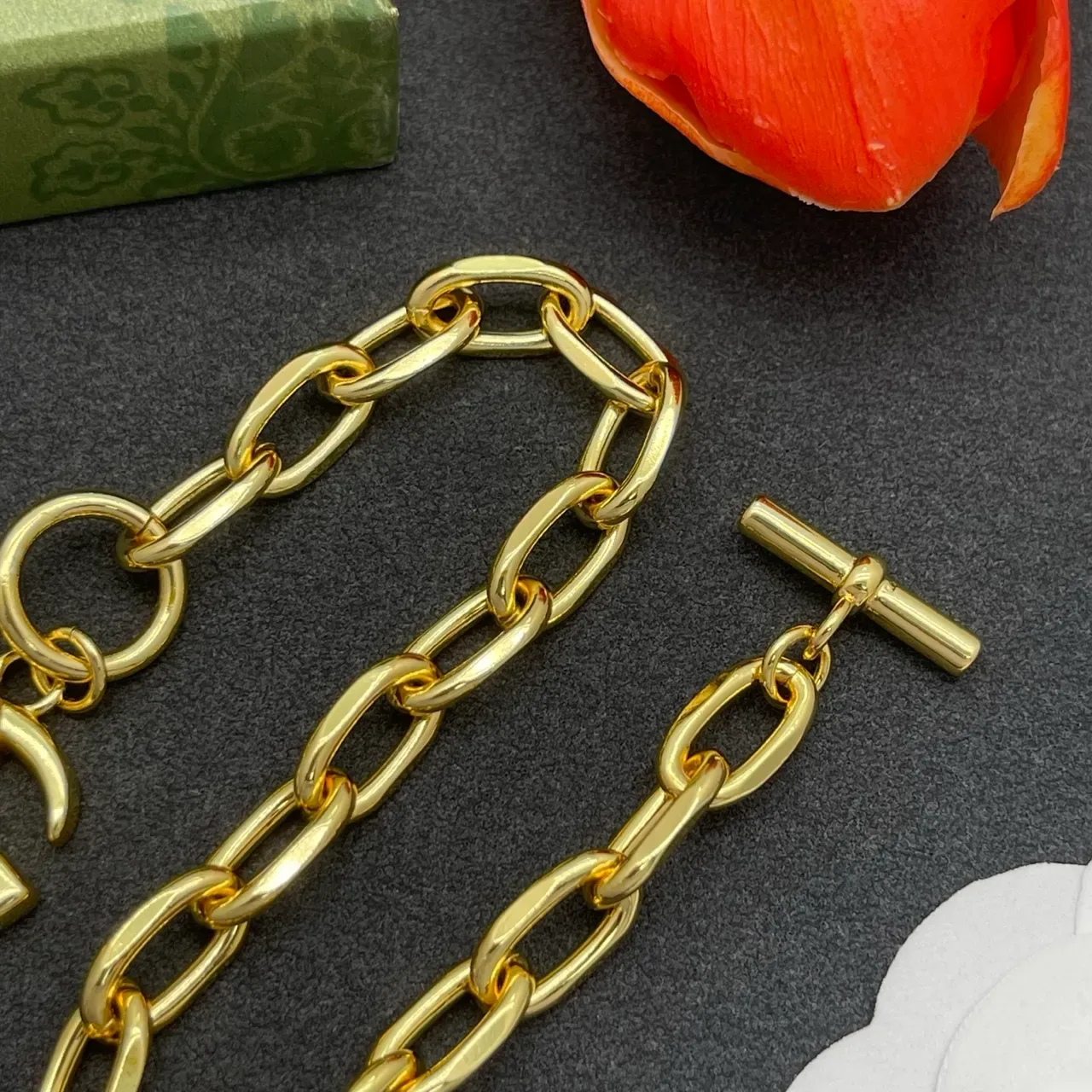 Gucci Gold Oval-Link Chain Toggle Clasp Bracelet 5