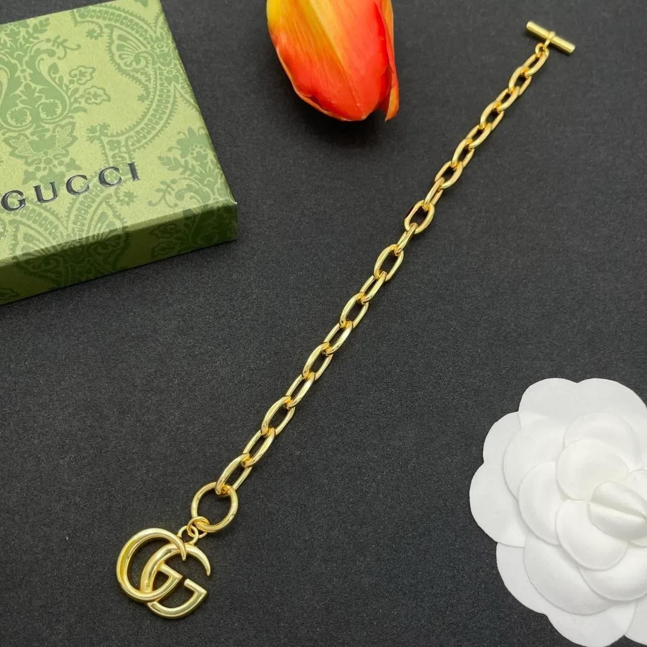 Gucci Gold Oval-Link Chain Toggle Clasp Bracelet 8