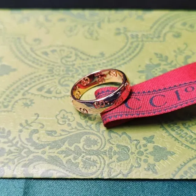 Gucci Gold Polished Interlocking GG Cutout Motif Ring 2
