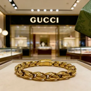 Gucci سوارة ذهبية الدرجة نحت الربط