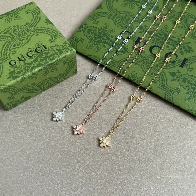 Gucci Gold Transparent Rose Chain Interlocking G Charms Necklace 4