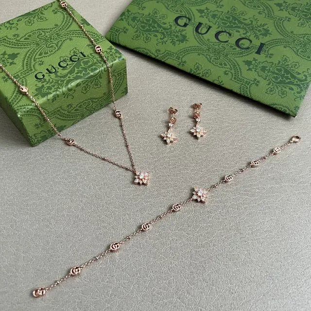 Gucci Gold Transparent Rose Chain Interlocking G Charms Necklace 5