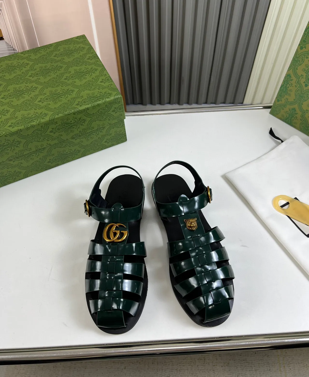 Gucci Vert Or Cuir Patenté Brillant Sandales Gladiateur Multi Sangle 2