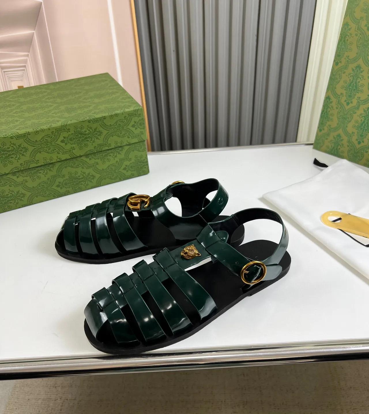 Gucci Vert Or Cuir Patenté Brillant Sandales Gladiateur Multi Sangle 3