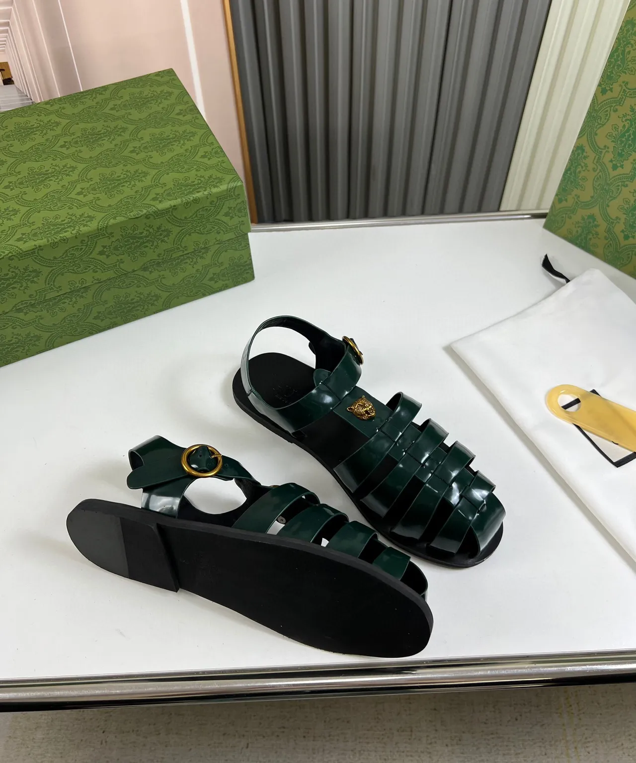 Gucci Vert Or Cuir Patenté Brillant Sandales Gladiateur Multi Sangle 6