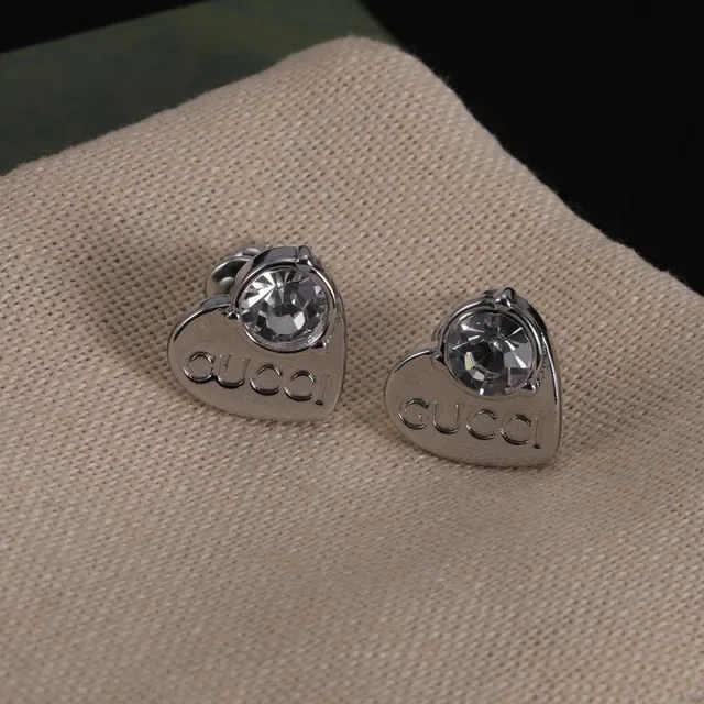 Gucci Heart-Shaped Crystal Stud Earrings 5