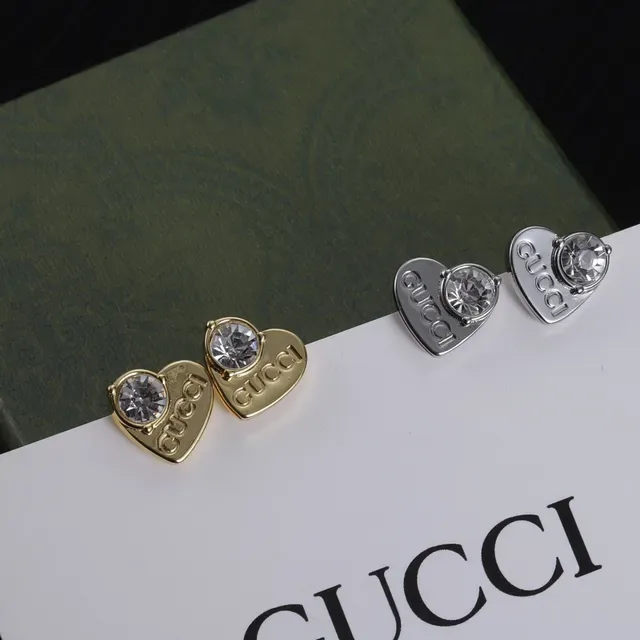 Gucci Heart-Shaped Crystal Stud Earrings 9