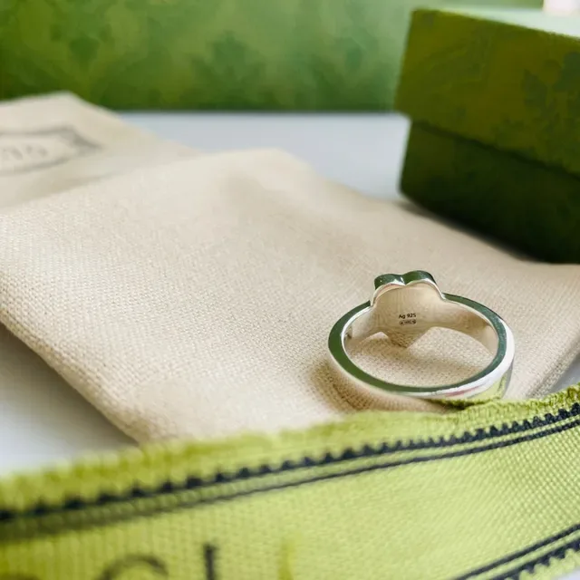 Gucci Heart-Shaped Engraved Logo Ring 3