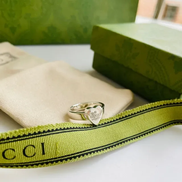 Gucci Heart-Shaped Engraved Logo Ring 4