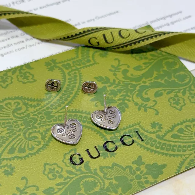 Gucci Heart-Shaped Interlocking GG Stud Earrings 2