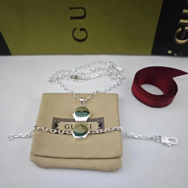Gucci Hexagon Pendant Silver Chain Necklace 5