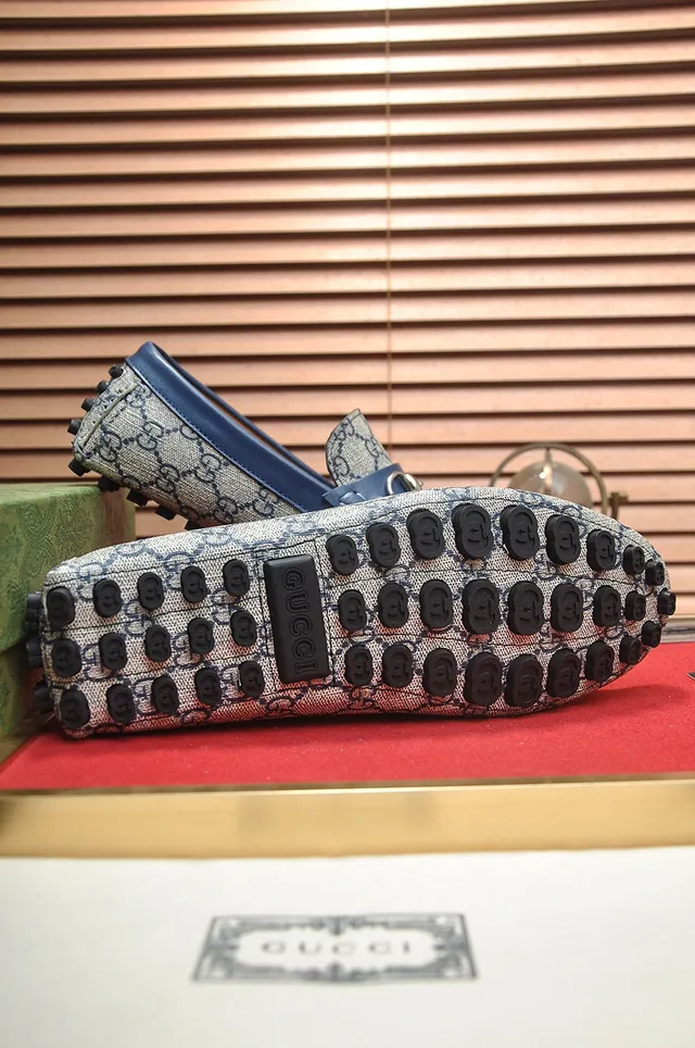 Gucci Horsebit 1955 Beige and Navy Loafers 7
