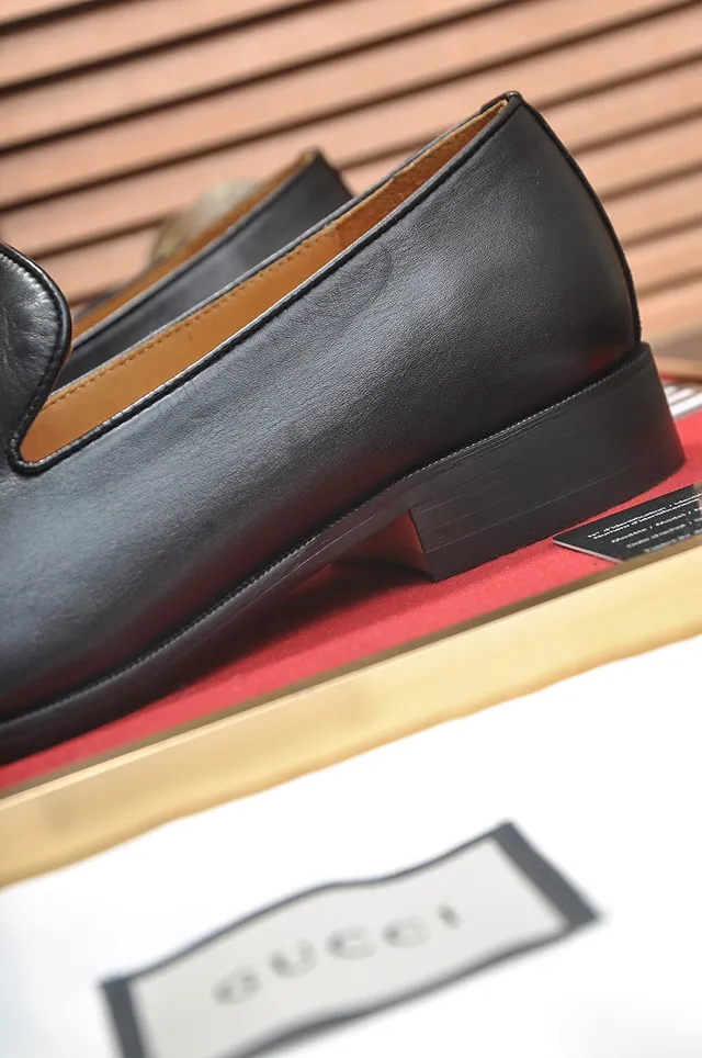 Gucci Horsebit 1955 Black Leather Gold Horsebit Loafers 2