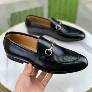 Gucci Horsebit 1955 काले चमड़े के Horsebit लोअफर्स