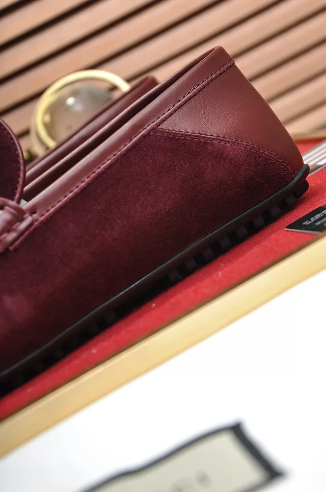 Gucci Horsebit 1955 Mocassins en Daim Bordeaux 2