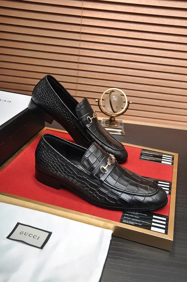 Gucci Horsebit 1955 Crocodile-Embossed Black Loafers 4