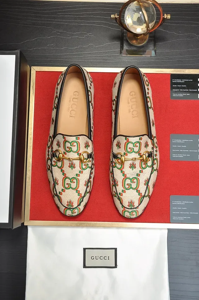Gucci Horsebit 1955 GG Monogram Beige Loafers 9