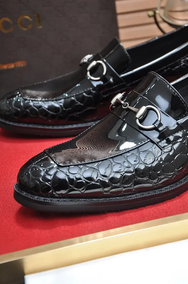 Gucci Horsebit 1955 Patent Croc-Embossed Black Loafers 7