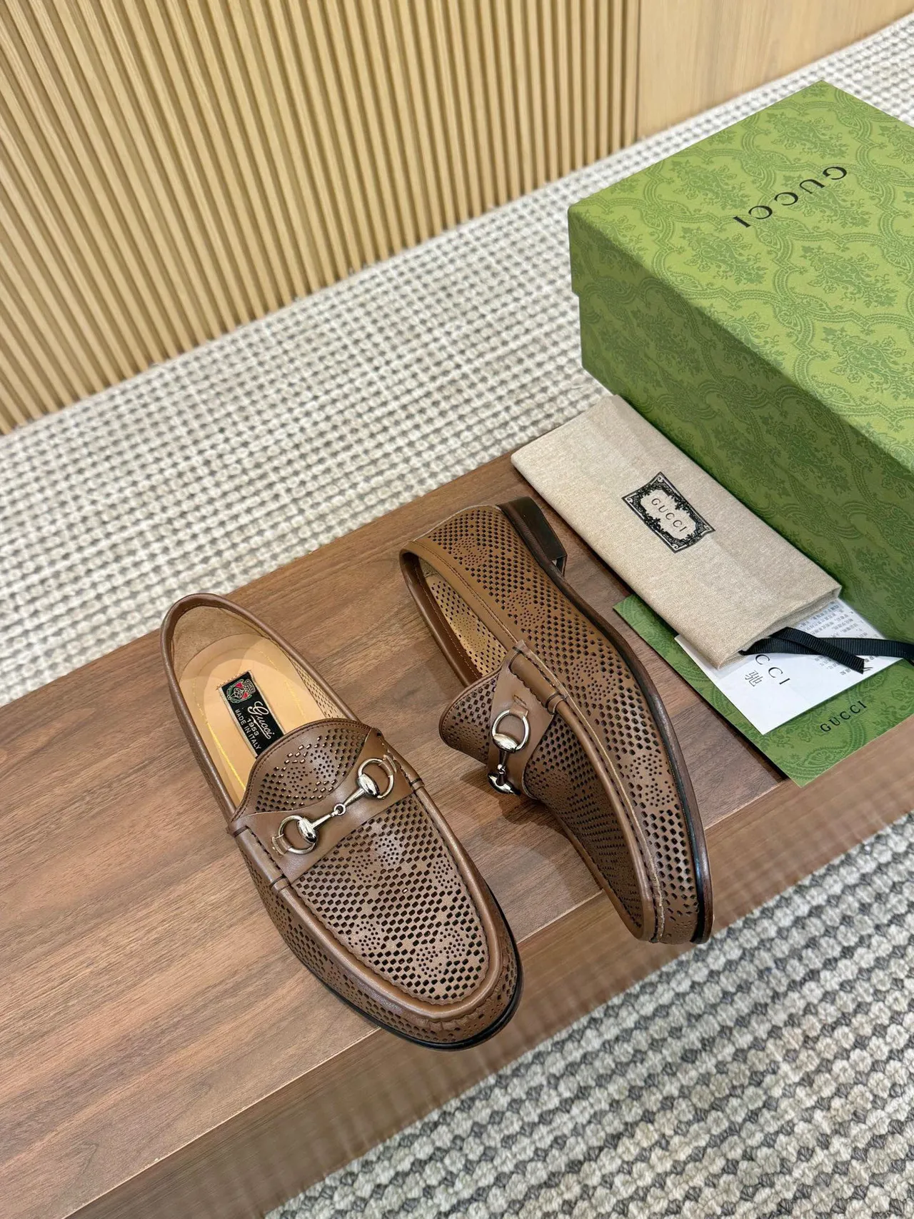 Gucci Horsebit 1955 Loafers cuir marron perforés 2