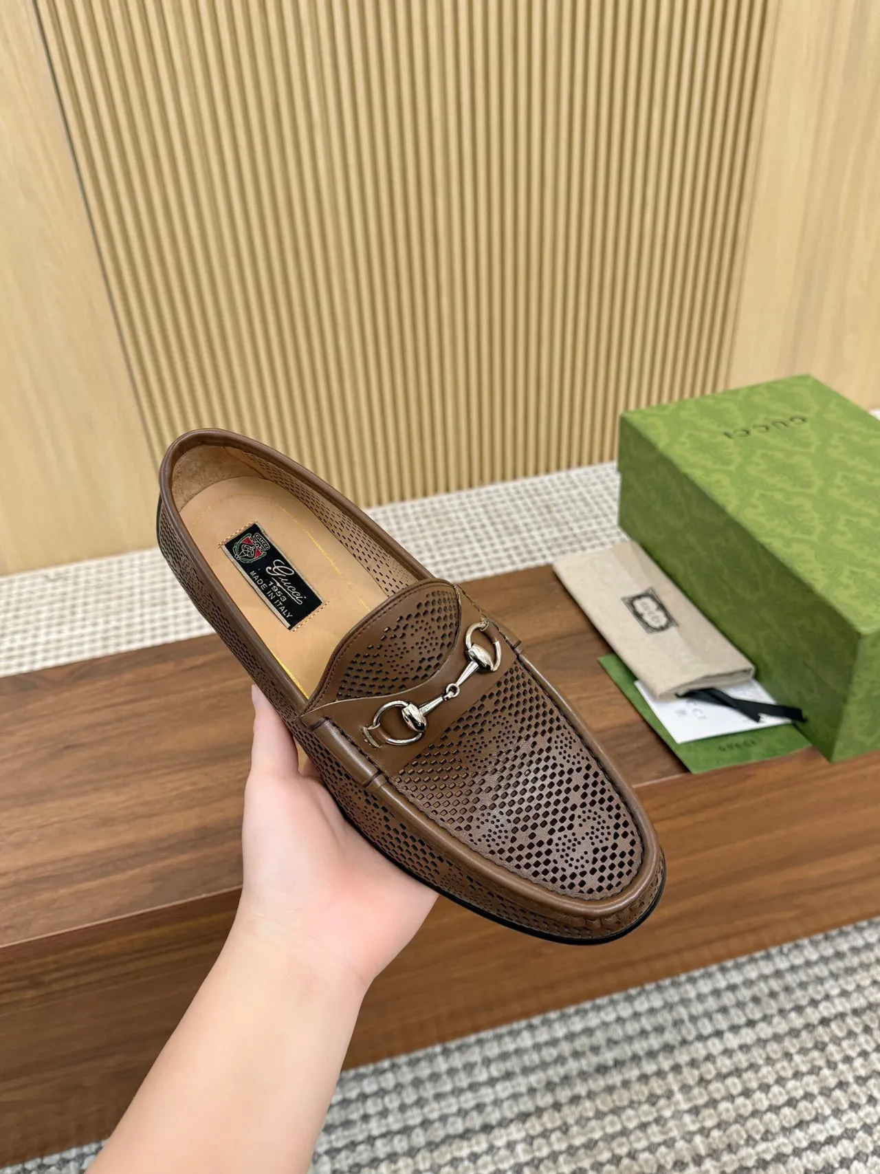 Gucci Horsebit 1955 Loafers cuir marron perforés 5