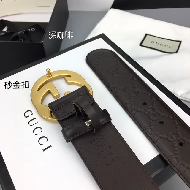 Cinto de couro Gucci Interlocking G marrom dourado com fivela GG monograma embossada 8