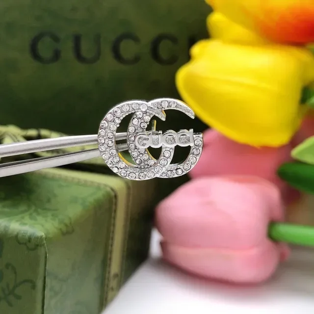 Gucci Interlocking G Crystal Pavé Stud Earrings 4
