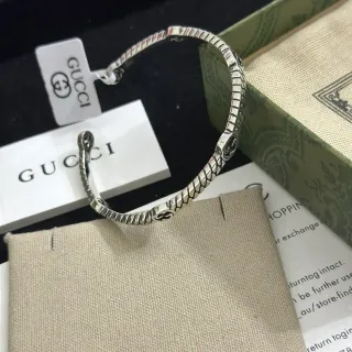 Gucci Interlocking G Ribbed Silver Cuff Bracelet