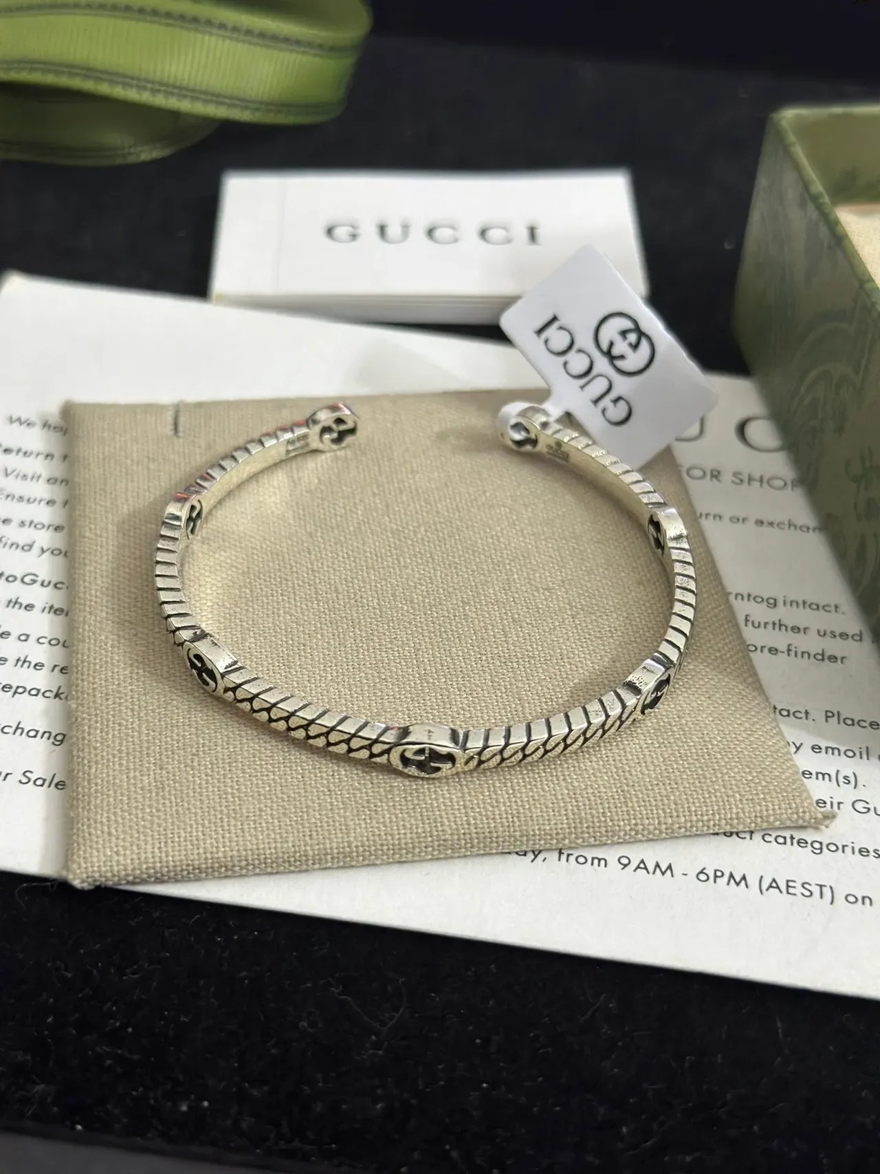 Gucci Interlocking G Ribbed Silver Cuff Bracelet 4