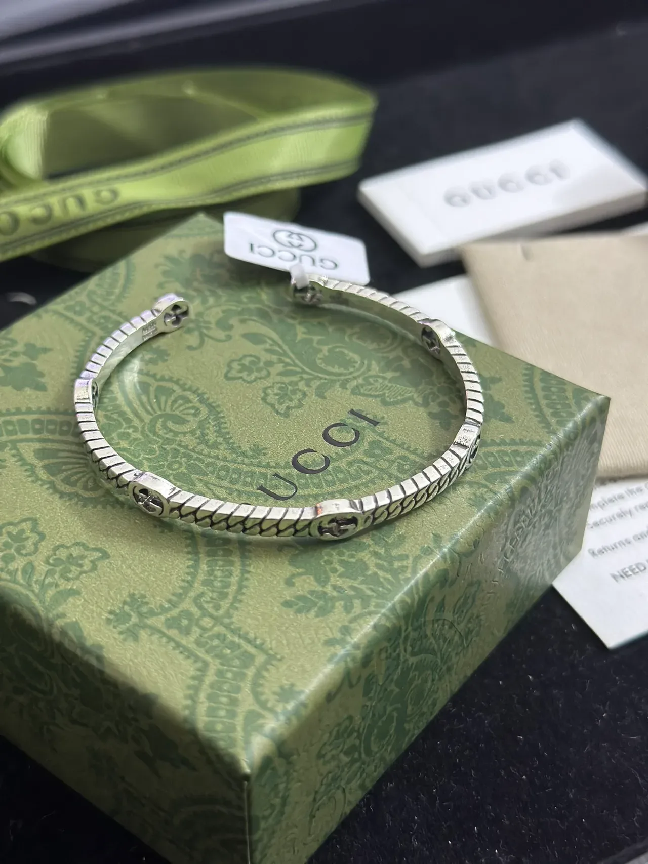 Gucci Interlocking G Ribbed Silver Cuff Bracelet 7