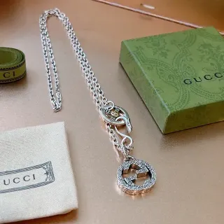 Gucci Interlocking GG Snake Clasp Silver Necklace