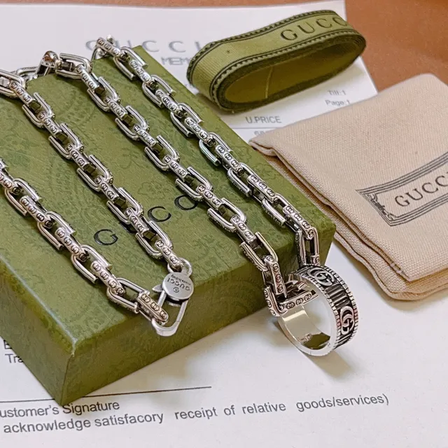 Gucci Link to Love Silver Integrated Ring Pendant Necklace 2