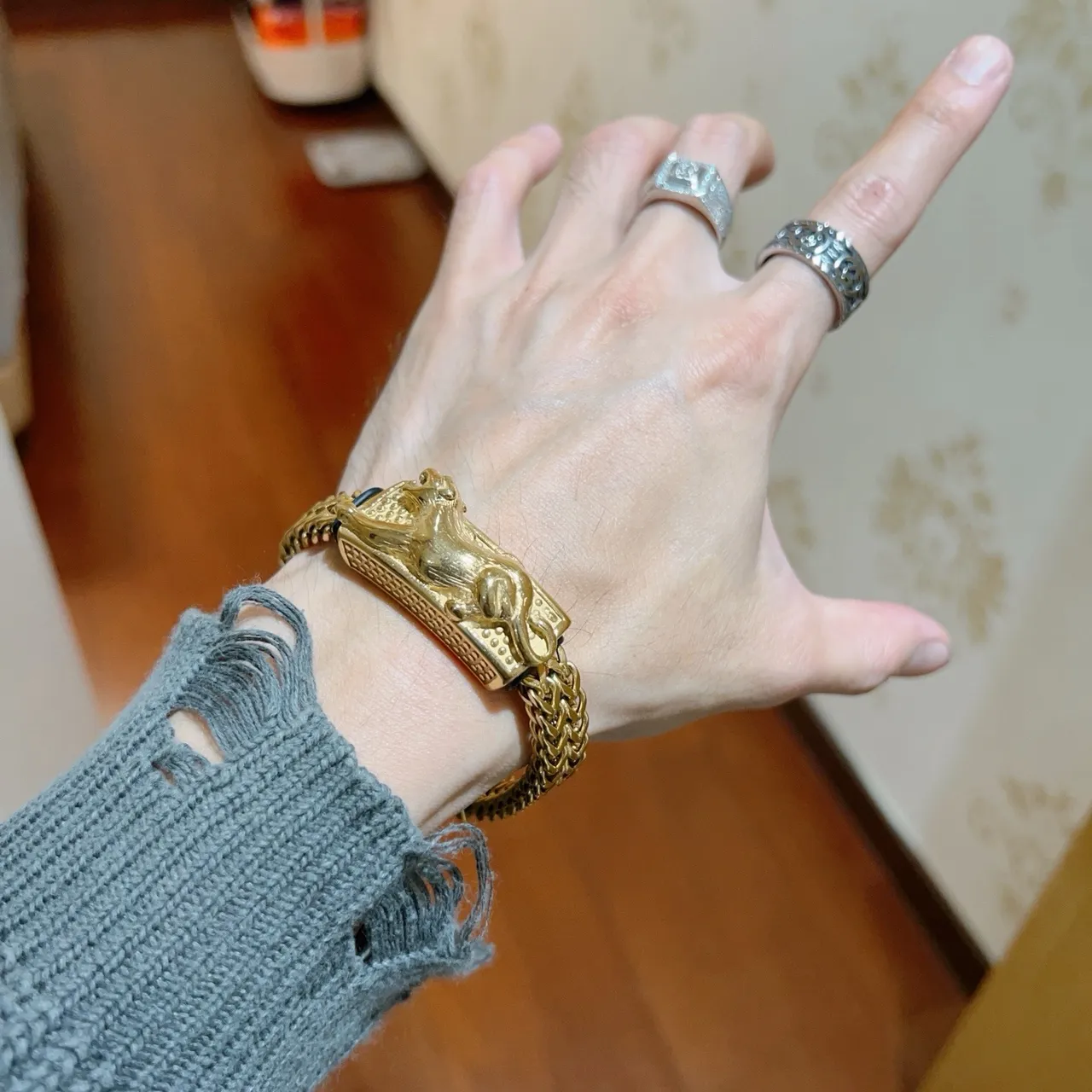 Gucci Lion Head Bracelet Gold Clasp Woven Franco Chain Bracelet 4