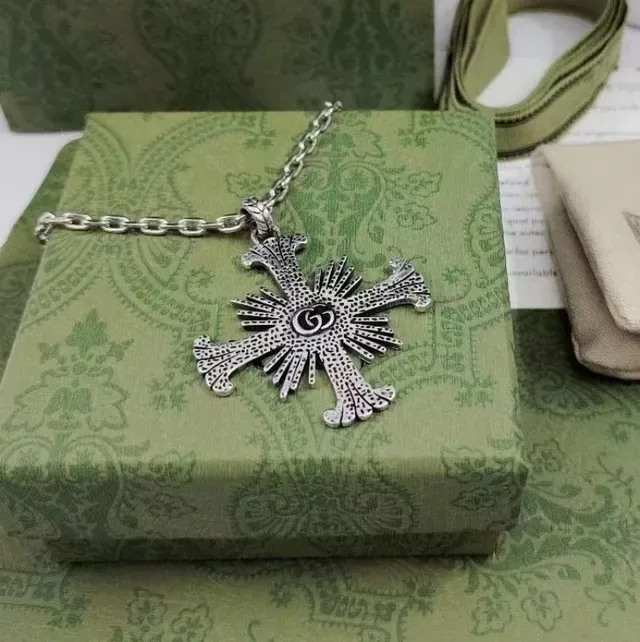 Gucci Memento Cross Pendant Silver Necklace 3