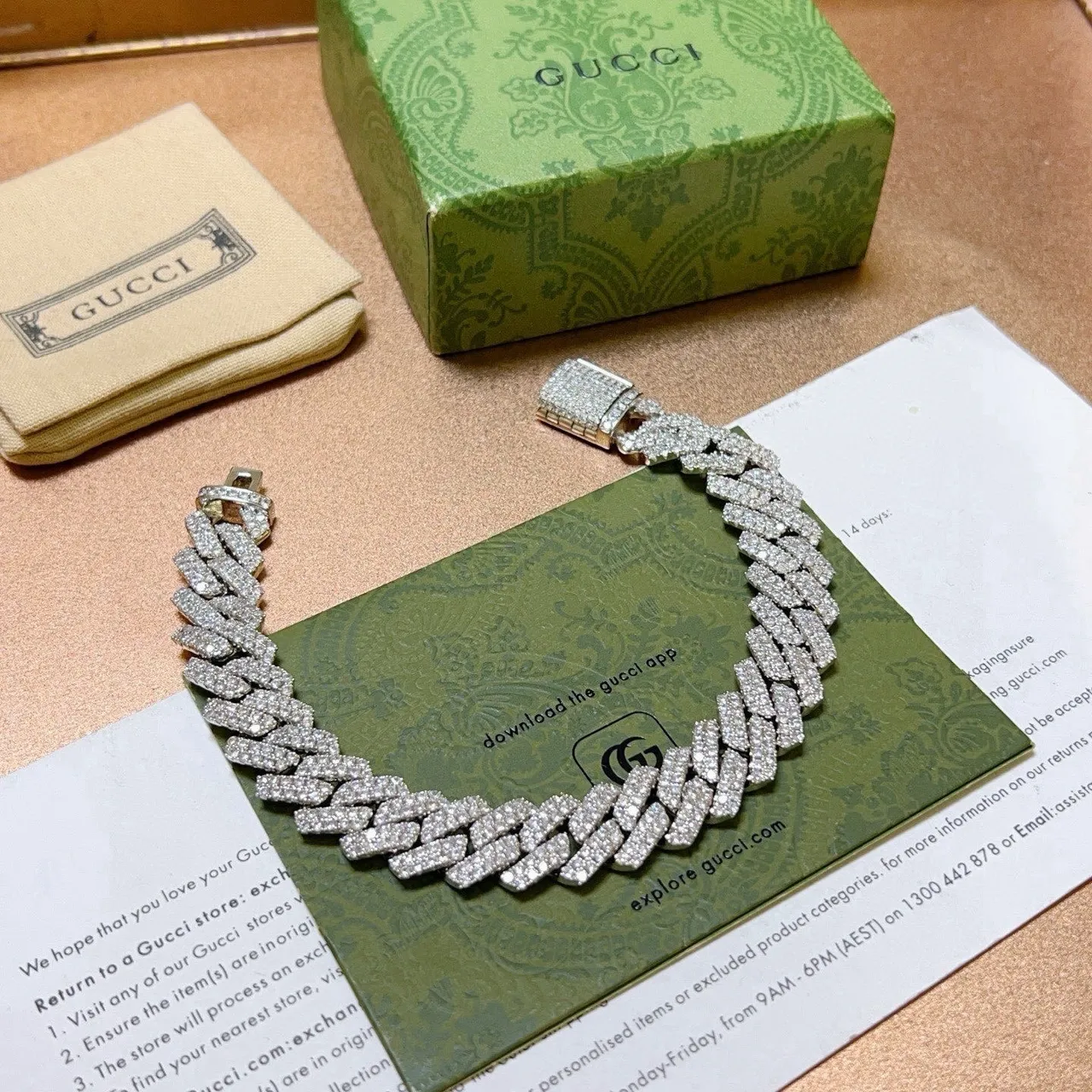 Gucci Multi-Row Pavé Curb Link Bracelet 3