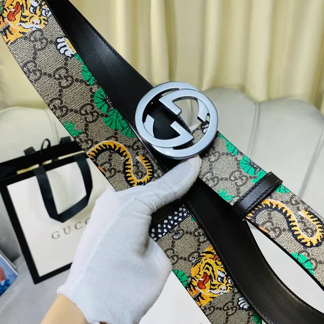 Gucci Ophidia GG Monogram Ceinture en cuir avec motif tigre et serpent 4