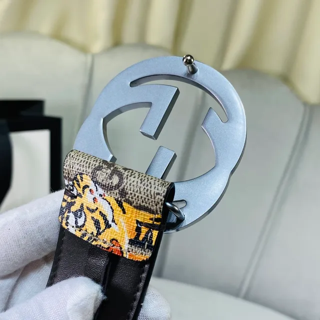 Gucci Ophidia GG Monogram Ceinture en cuir avec motif tigre et serpent 9