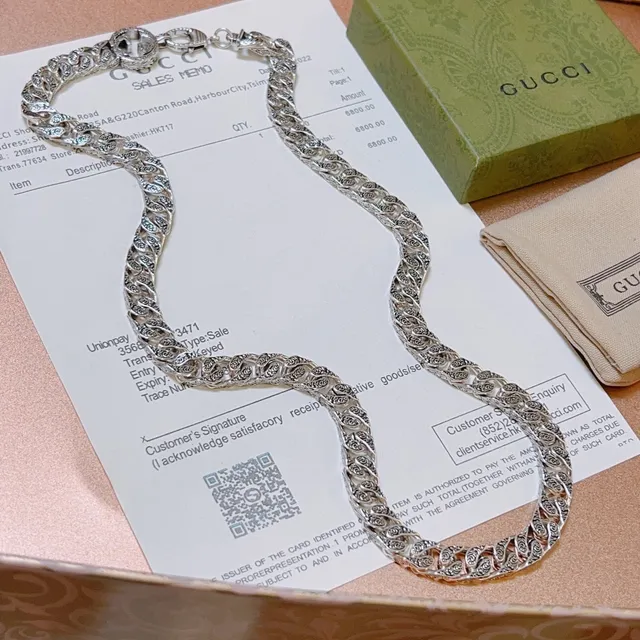 Gucci Ornate Curb-Link Interlocking G Logo Necklace 4
