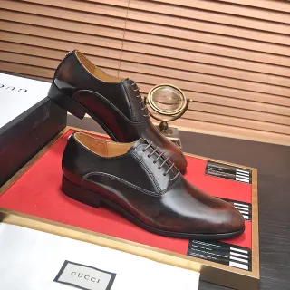Gucci Polished Brown Cap-Toe Oxford Shoes