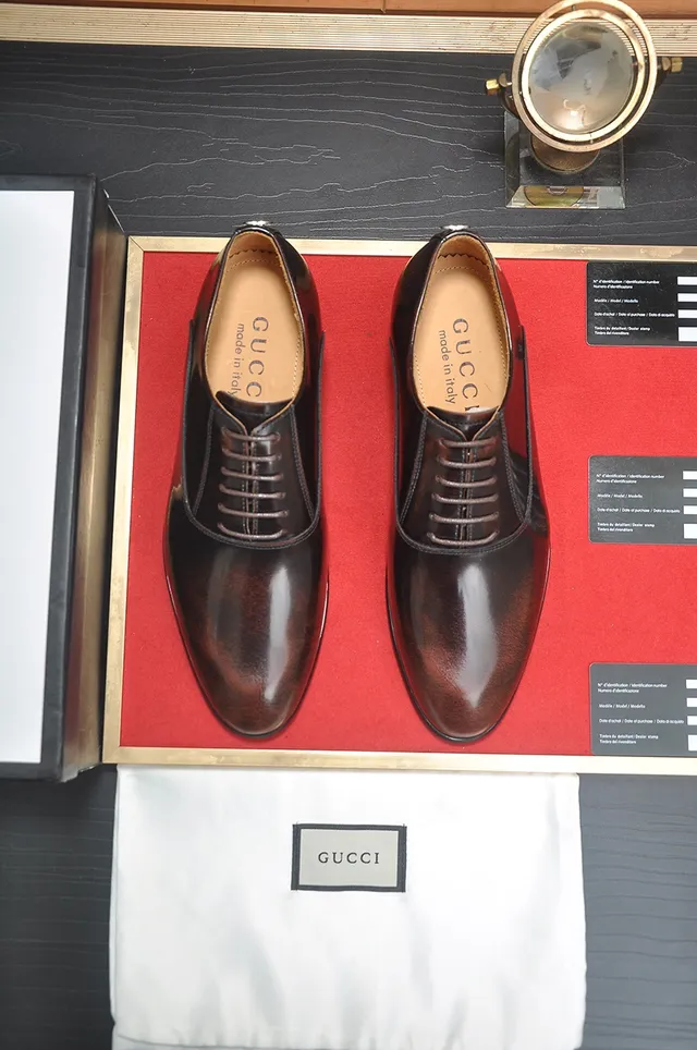 Gucci Sapatos Oxford de Couro Polido Marrom com Bico de Cap 5