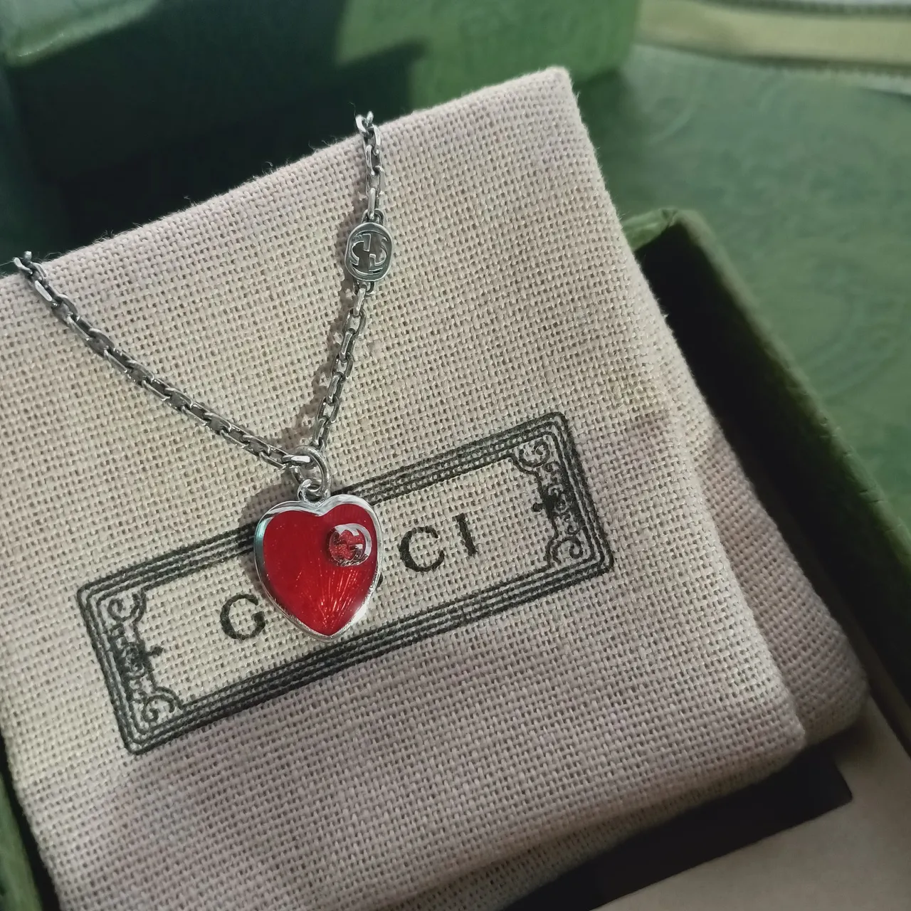 Gucci Red Silver Heart-Shaped Pendant Enamel Necklace 2