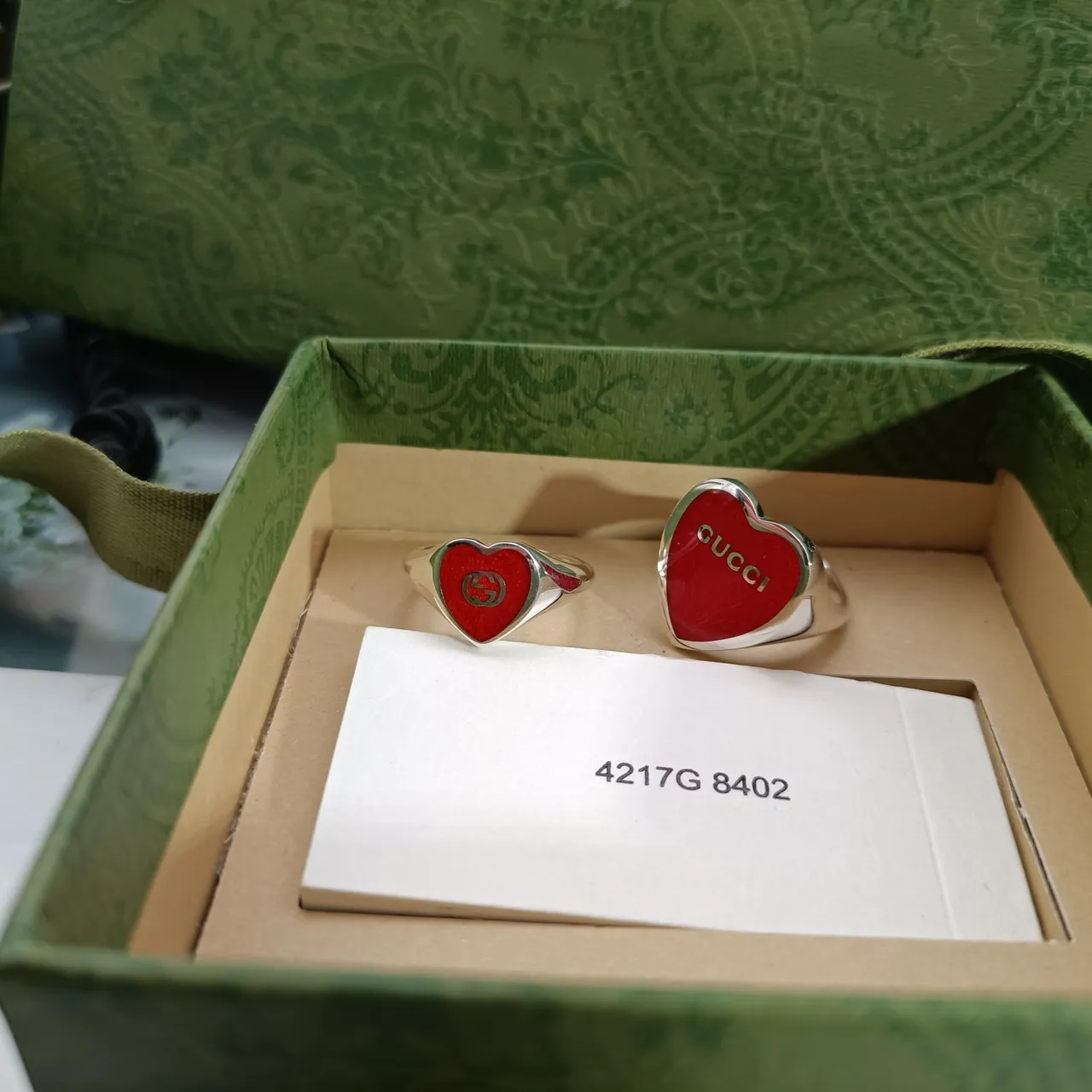 Gucci Red Silver Heart-Shaped Pendant Enamel Necklace 6