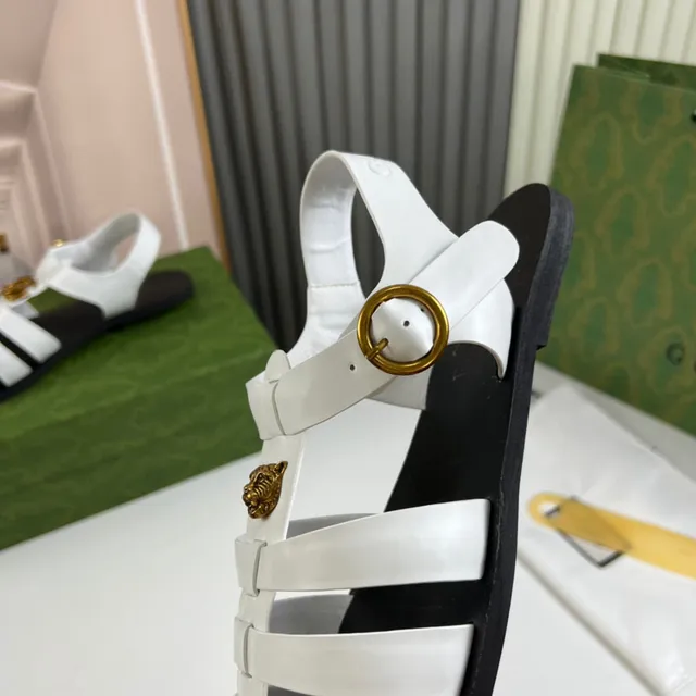 Gucci Rhyton সাদা চামড়ার গ্লাডিয়েটর স্যান্ডেল 3