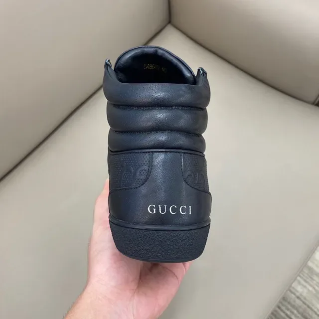 Gucci Screener Tênis lifestyle pretos embossados GG Monograma 3